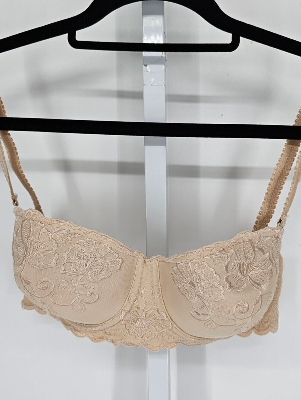 Vtg 1990s Sweet Nothings by Maidenform Sz M Demi Bra Beige Lace